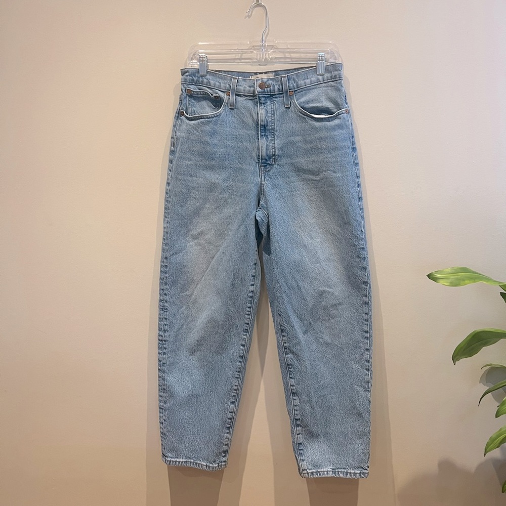 Madewell lightwash balloon jeans size 29 regular